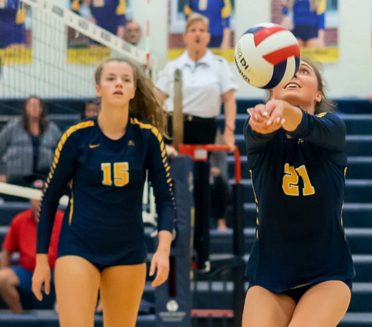 LC v SB volley_12.jpg